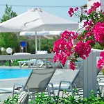 Birikos Hotel&suites