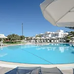 Birikos Hotel&suites *