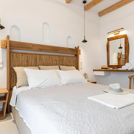 Birikos Hotel&suites