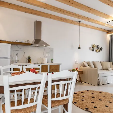 Birikos Hotel&suites Apartamento