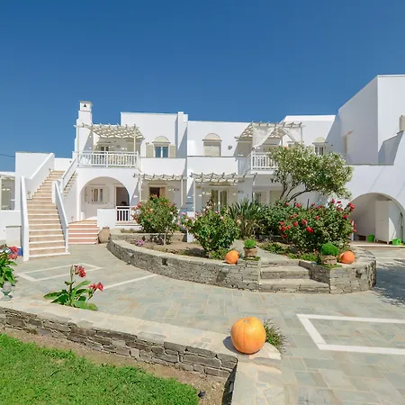 Birikos Hotel&suites *