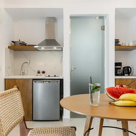 Birikos & Apartment Agios Prokopios (Naxos)