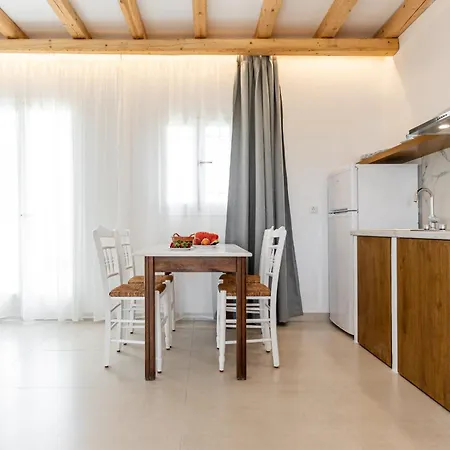 Birikos & Apartment *