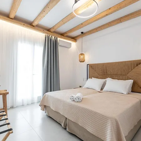 Birikos Hotel&suites *