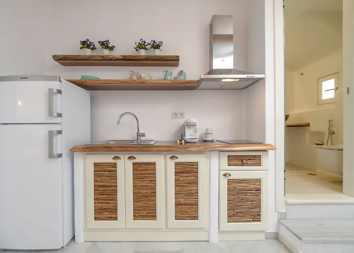 Apartment Birikos & *